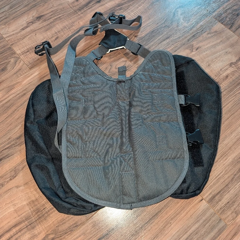 Outward Hound dog harness with Carrie pack. Medium to large dog harness.